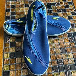Speedo flat gym shoes for ladies.Size 10